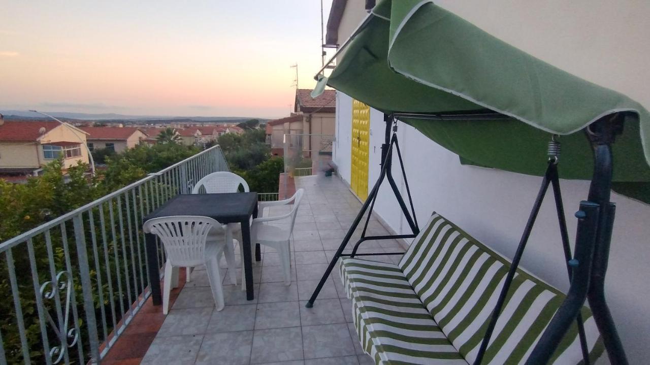 Casa Vacanze "Villa Severina" Iun R6166 R6692 Carbonia Exterior photo